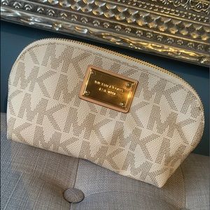 Michael Kors cosmetic bag